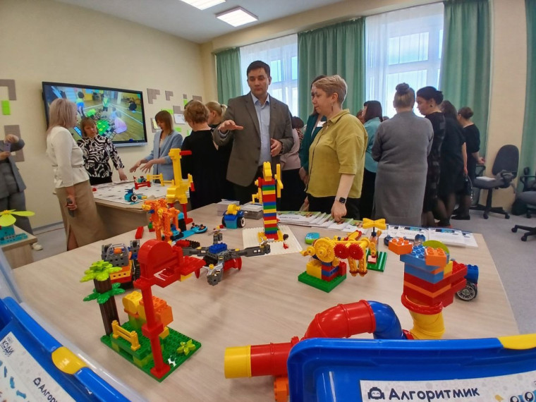 Научно-практический семинар "Организация и развитие инженерно-технического творчества, основ политехнического образования и алгоритмики в ОО в современных условиях"..